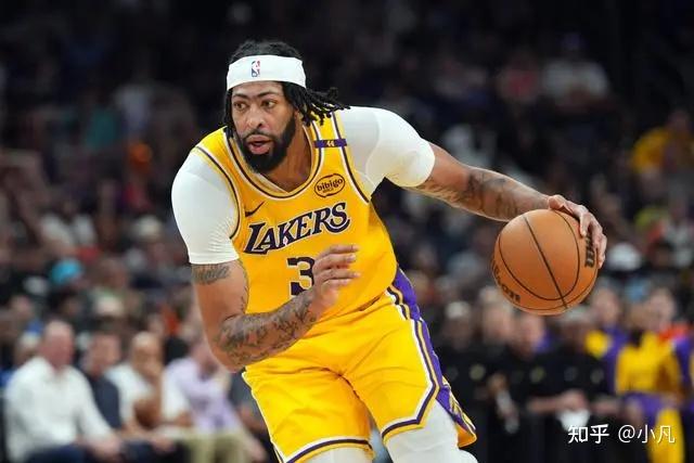 杨晨谈青训人才流失：目前基层教练培训不完善